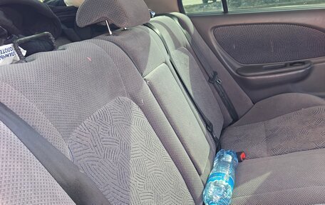 Toyota Avensis III рестайлинг, 1998 год, 190 000 рублей, 17 фотография