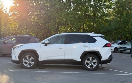 Toyota RAV4, 2019 год, 3 620 000 рублей, 6 фотография