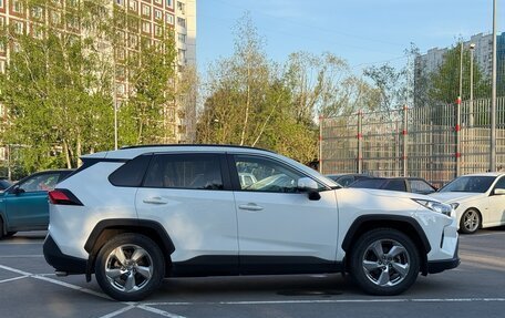 Toyota RAV4, 2019 год, 3 620 000 рублей, 11 фотография