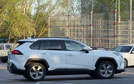 Toyota RAV4, 2019 год, 3 620 000 рублей, 3 фотография