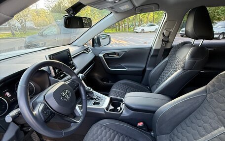 Toyota RAV4, 2019 год, 3 620 000 рублей, 23 фотография