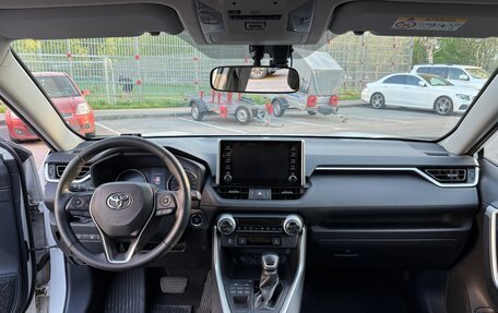 Toyota RAV4, 2019 год, 3 620 000 рублей, 22 фотография