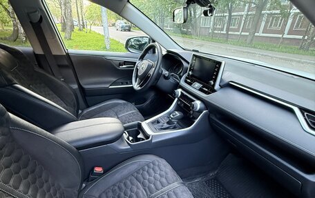 Toyota RAV4, 2019 год, 3 620 000 рублей, 33 фотография