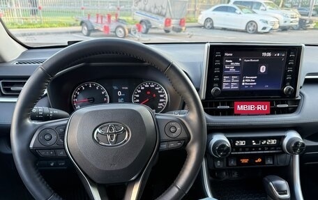 Toyota RAV4, 2019 год, 3 620 000 рублей, 31 фотография