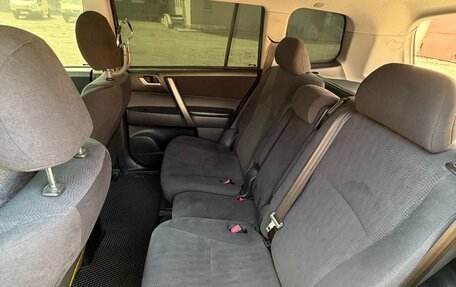 Toyota Highlander III, 2012 год, 2 600 000 рублей, 8 фотография