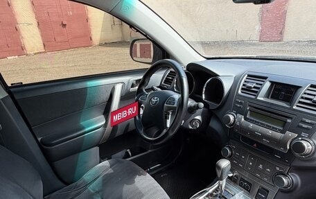 Toyota Highlander III, 2012 год, 2 600 000 рублей, 12 фотография