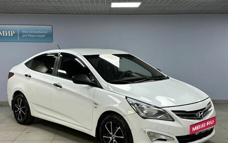 Hyundai Solaris II рестайлинг, 2015 год, 833 000 рублей, 3 фотография