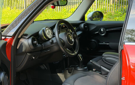 MINI Hatch, 2018 год, 1 850 000 рублей, 13 фотография