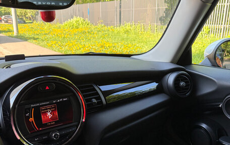 MINI Hatch, 2018 год, 1 850 000 рублей, 19 фотография