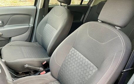 Renault Logan II, 2015 год, 740 000 рублей, 8 фотография