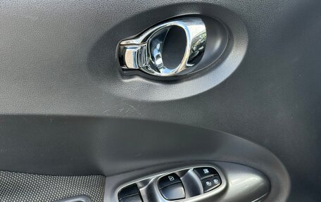 Nissan Juke II, 2011 год, 800 000 рублей, 24 фотография