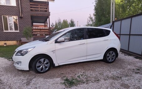 Hyundai Solaris II рестайлинг, 2016 год, 1 300 000 рублей, 2 фотография