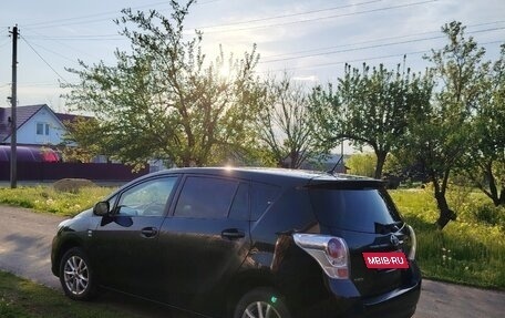 Toyota Verso I, 2011 год, 1 050 000 рублей, 5 фотография