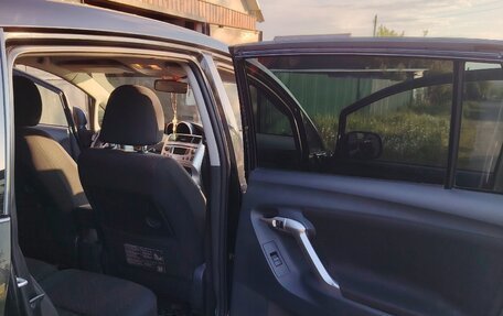 Toyota Verso I, 2011 год, 1 050 000 рублей, 11 фотография