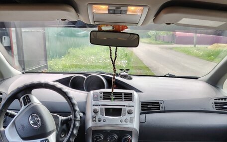 Toyota Verso I, 2011 год, 1 050 000 рублей, 14 фотография
