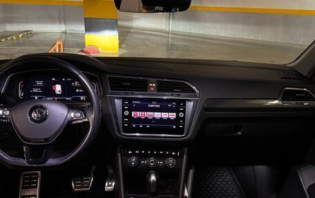 Volkswagen Tiguan II, 2019 год, 3 300 000 рублей, 9 фотография