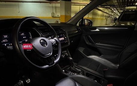 Volkswagen Tiguan II, 2019 год, 3 300 000 рублей, 10 фотография