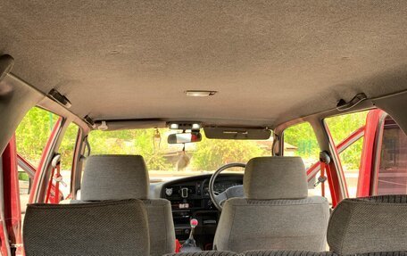 Toyota Hilux Surf III рестайлинг, 1993 год, 1 100 000 рублей, 13 фотография