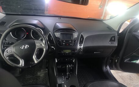Hyundai ix35 I рестайлинг, 2015 год, 1 650 000 рублей, 10 фотография