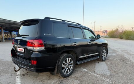 Toyota Land Cruiser 200, 2016 год, 4 950 000 рублей, 7 фотография