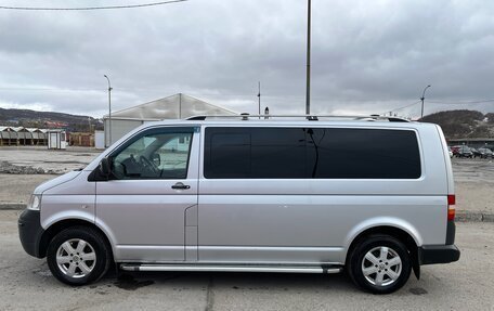 Volkswagen Caravelle T5, 2008 год, 1 600 000 рублей, 5 фотография