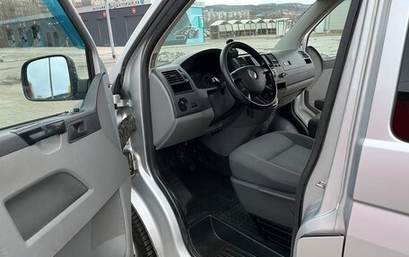Volkswagen Caravelle T5, 2008 год, 1 600 000 рублей, 9 фотография