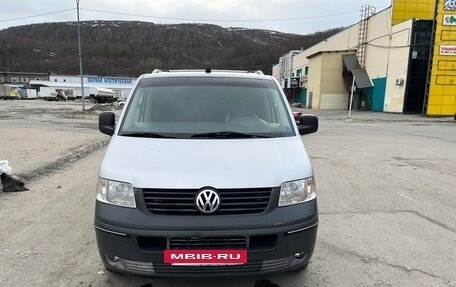 Volkswagen Caravelle T5, 2008 год, 1 600 000 рублей, 2 фотография