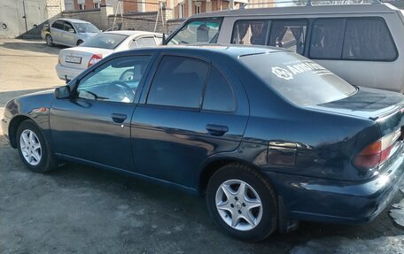 Nissan Almera, 1997 год, 250 000 рублей, 3 фотография