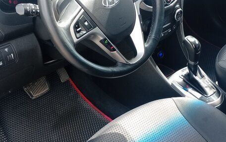 Hyundai Solaris II рестайлинг, 2015 год, 1 100 000 рублей, 14 фотография