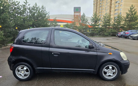Toyota Yaris I рестайлинг, 2003 год, 395 000 рублей, 2 фотография