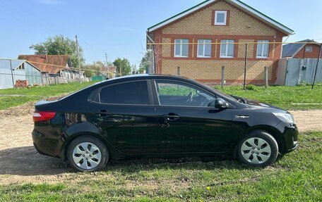 KIA Rio III рестайлинг, 2014 год, 800 000 рублей, 10 фотография