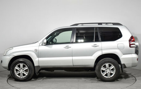 Toyota Land Cruiser Prado 120 рестайлинг, 2002 год, 1 500 000 рублей, 8 фотография