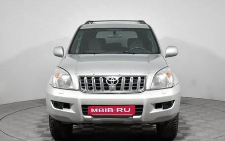 Toyota Land Cruiser Prado 120 рестайлинг, 2002 год, 1 500 000 рублей, 2 фотография