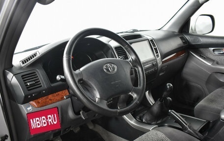 Toyota Land Cruiser Prado 120 рестайлинг, 2002 год, 1 500 000 рублей, 9 фотография