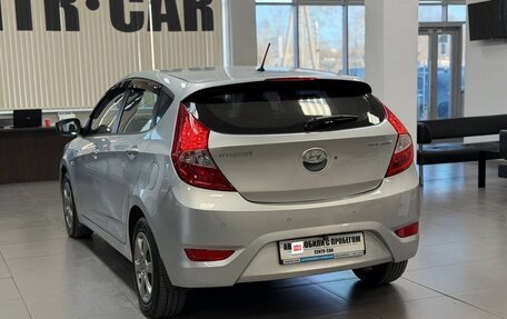 Hyundai Solaris II рестайлинг, 2012 год, 855 000 рублей, 3 фотография