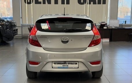 Hyundai Solaris II рестайлинг, 2012 год, 855 000 рублей, 4 фотография