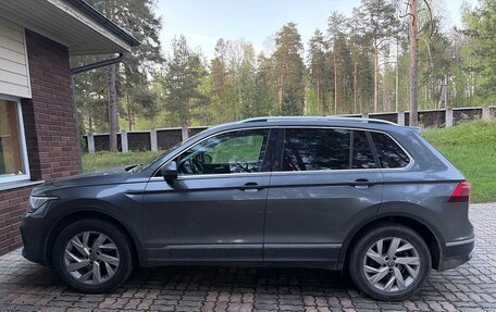 Volkswagen Tiguan II, 2021 год, 3 449 000 рублей, 3 фотография