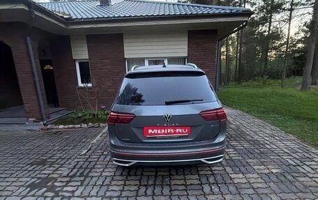 Volkswagen Tiguan II, 2021 год, 3 449 000 рублей, 5 фотография