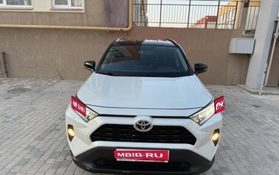 Toyota RAV4, 2021 год, 3 380 000 рублей, 1 фотография