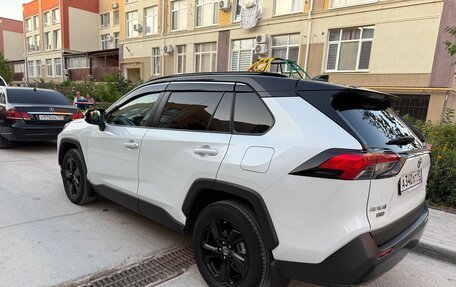 Toyota RAV4, 2021 год, 3 380 000 рублей, 13 фотография