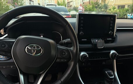 Toyota RAV4, 2021 год, 3 380 000 рублей, 18 фотография