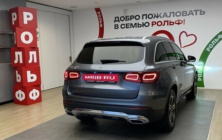 Mercedes-Benz GLC, 2021 год, 4 240 000 рублей, 4 фотография