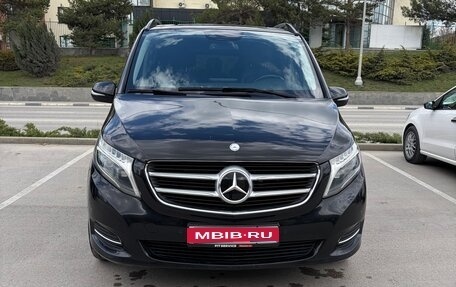 Mercedes-Benz V-Класс, 2014 год, 3 200 000 рублей, 1 фотография