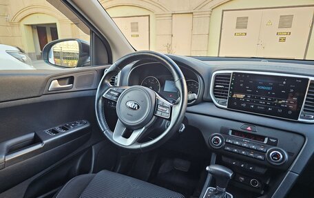 KIA Sportage IV рестайлинг, 2021 год, 2 300 000 рублей, 18 фотография