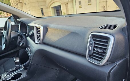 KIA Sportage IV рестайлинг, 2021 год, 2 300 000 рублей, 32 фотография
