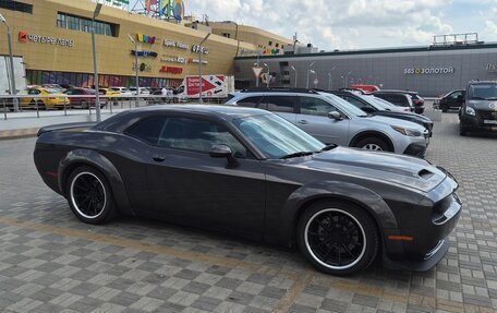 Dodge Challenger III рестайлинг 2, 2021 год, 6 250 000 рублей, 27 фотография