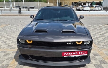 Dodge Challenger III рестайлинг 2, 2021 год, 6 250 000 рублей, 22 фотография