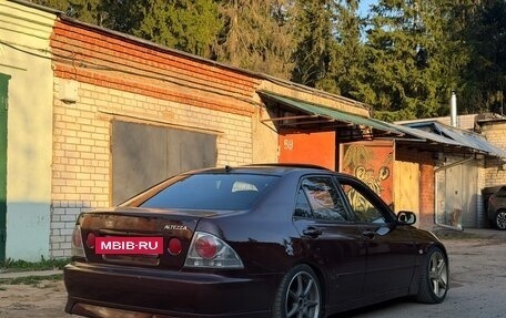 Toyota Altezza, 1999 год, 780 000 рублей, 4 фотография