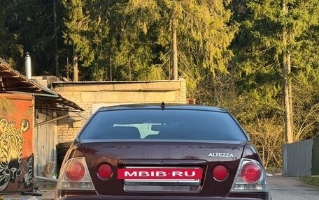 Toyota Altezza, 1999 год, 780 000 рублей, 3 фотография