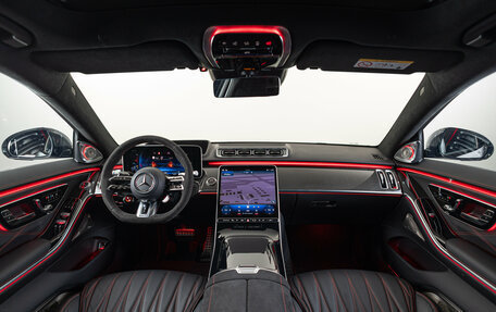 Mercedes-Benz S-Класс AMG, 2024 год, 32 990 000 рублей, 35 фотография